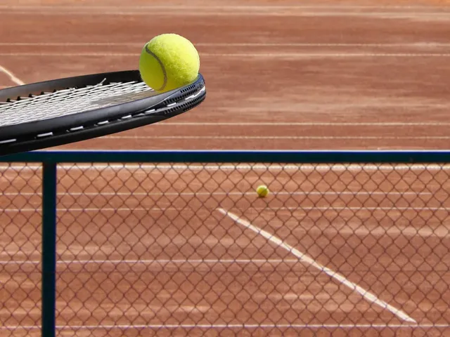 Tennis court at Best Western Grand Wests Villas