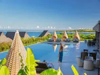 Club Intercontinental infinity pool at Intercontinental Fiji Golf Resort & Spa