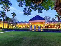 Resort entry at Sheraton Fiji Resort